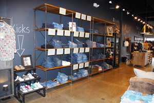 Z-life painting retail space